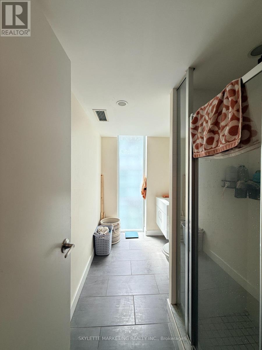 1203 - 126 Simcoe Street, Toronto, Ontario M5H 4E6 - Photo 14 - C13654828