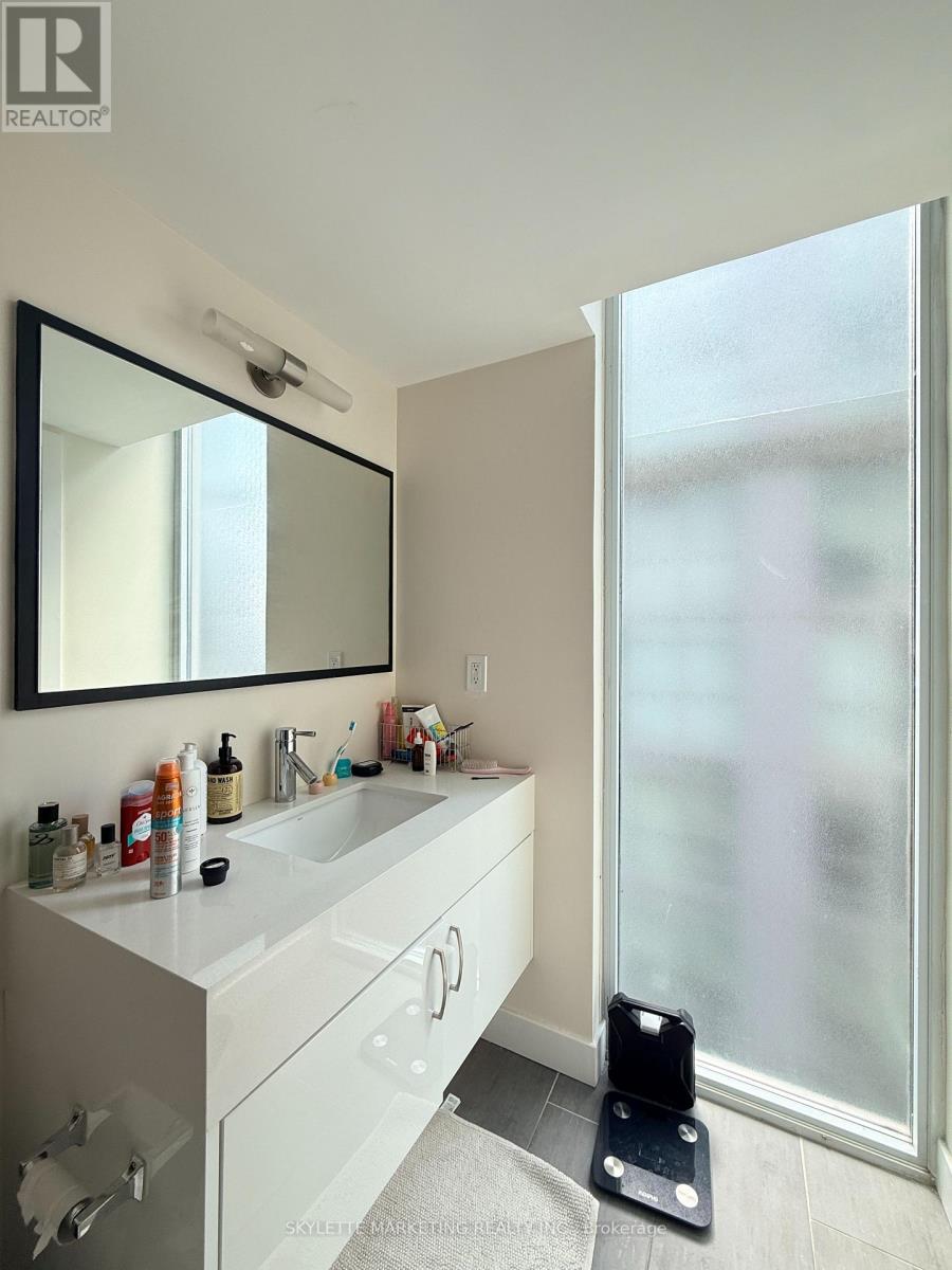 1203 - 126 Simcoe Street, Toronto, Ontario M5H 4E6 - Photo 19 - C13654828