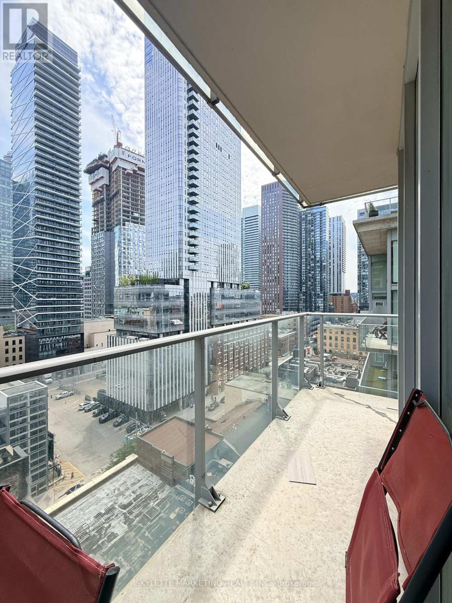 1203 - 126 Simcoe Street, Toronto, Ontario M5H 4E6 - Photo 25 - C13654828