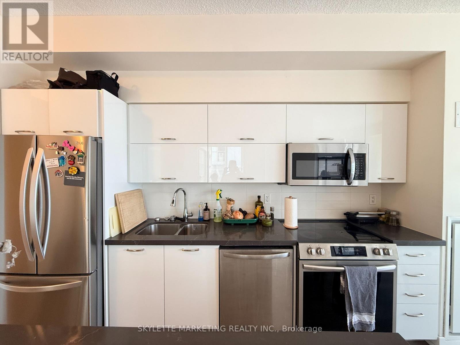1203 - 126 Simcoe Street, Toronto, Ontario M5H 4E6 - Photo 9 - C13654828