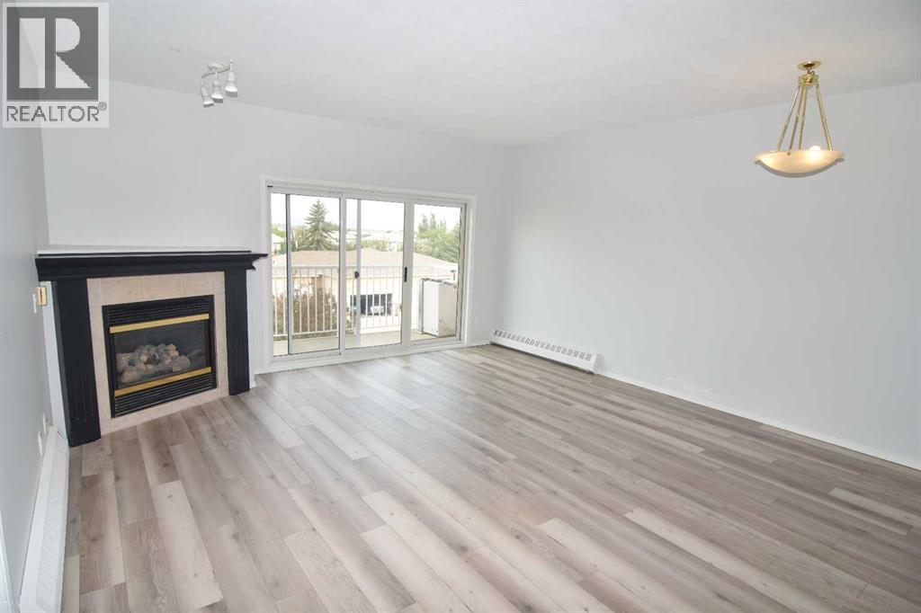 307, 43 Westlake Circle, Strathmore, Alberta T1P 1T6 - Photo 8 - A2334879