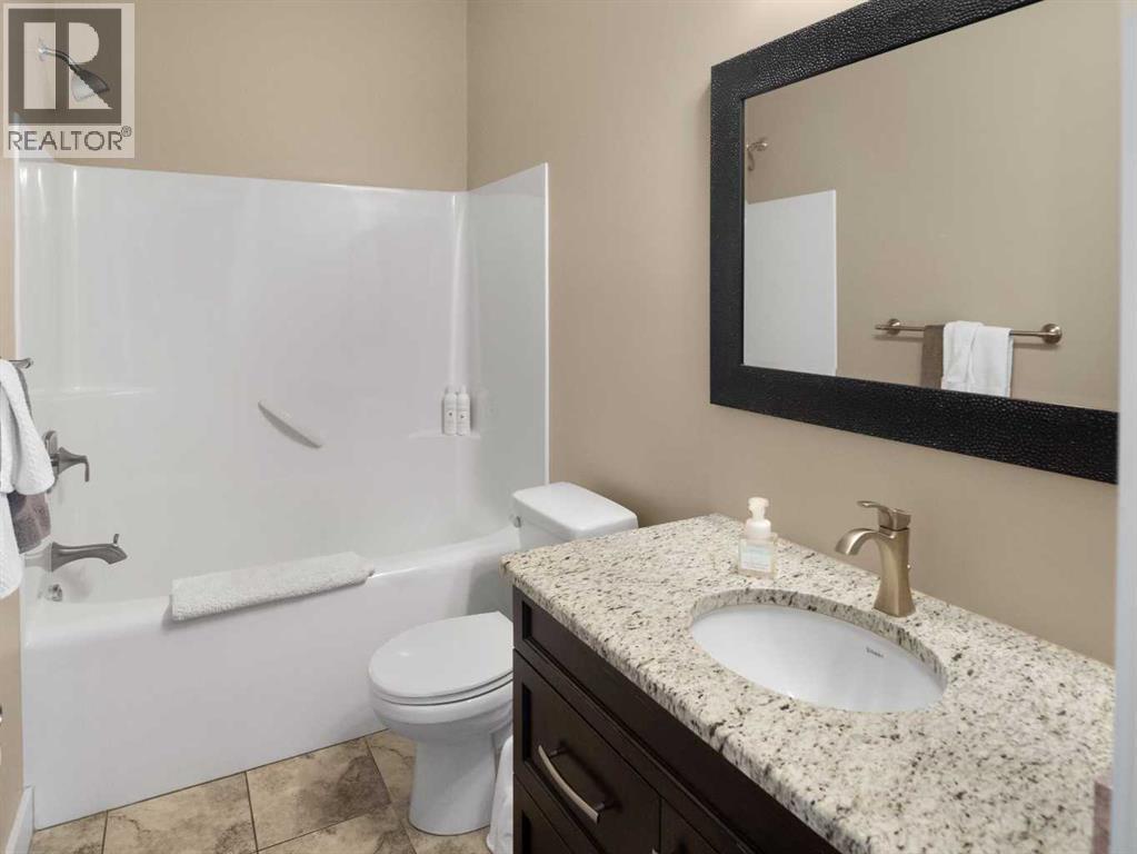 25 Grove Close, Red Deer, Alberta  T4P 0P4 - Photo 13 - A2320801