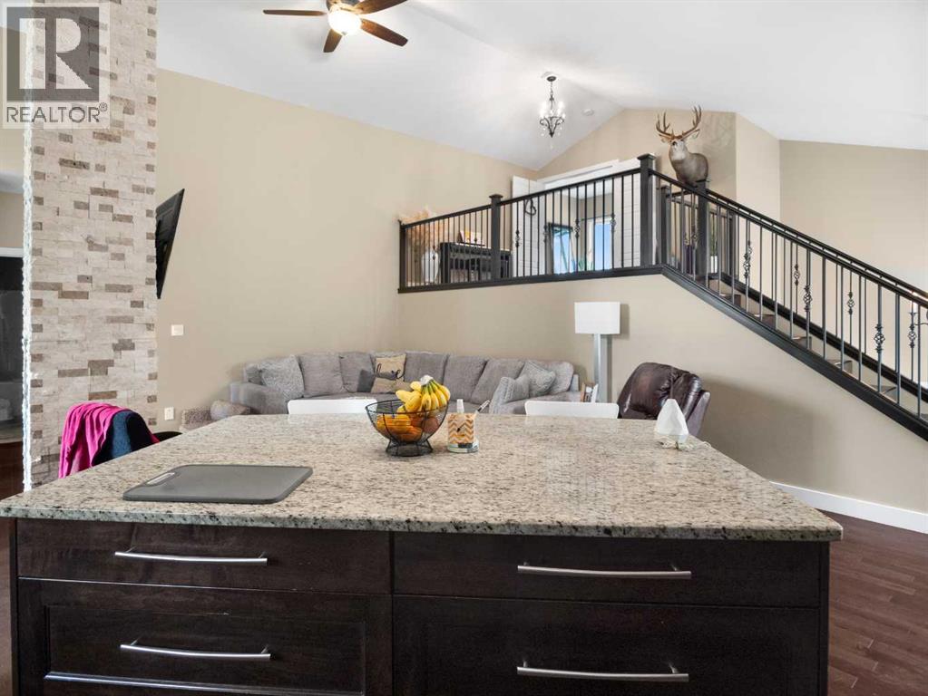 25 Grove Close, Red Deer, Alberta  T4P 0P4 - Photo 8 - A2320801