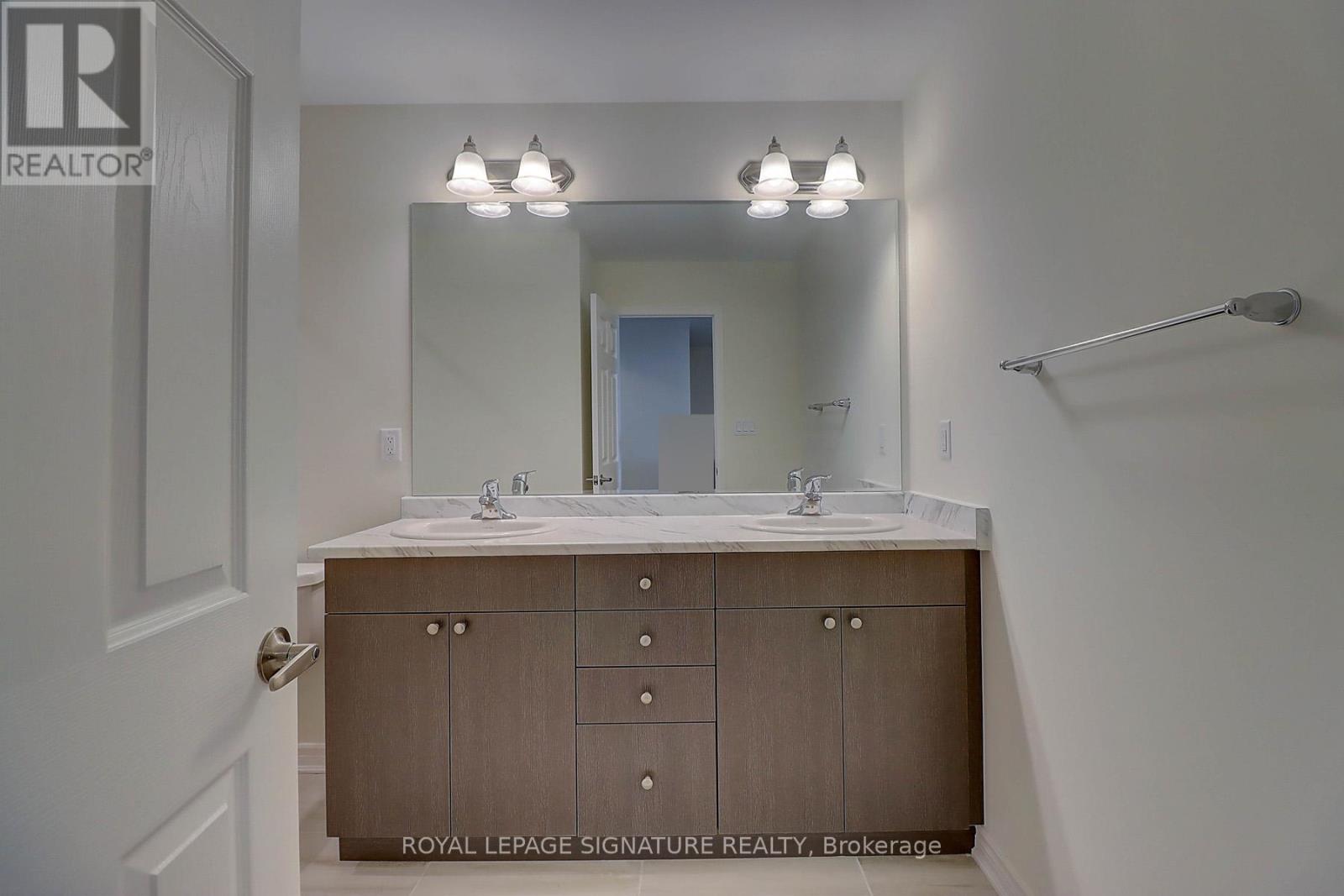 3229 Chimney Swift Crescent, Pickering, Ontario  L1X 0N3 - Photo 21 - E13506320