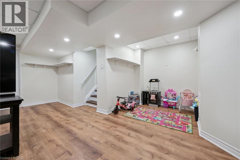6972 Dunnview Court, Mississauga, Ontario  L5N 7E4 - Photo 19 - 40847357