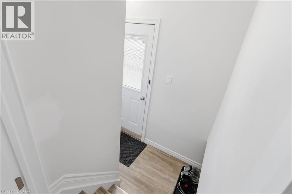 27 Blenheim Drive, Stoney Creek, Ontario  L8E 1W1 - Photo 20 - 40852102