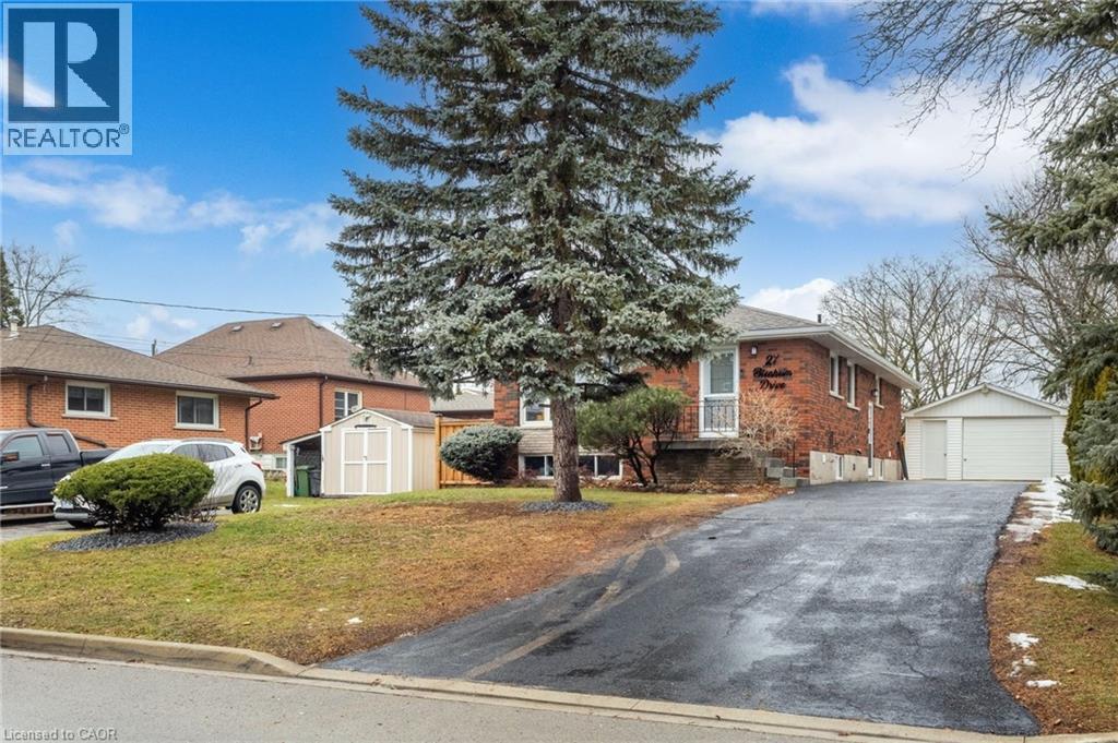 27 Blenheim Drive, Stoney Creek, Ontario  L8E 1W1 - Photo 4 - 40852102