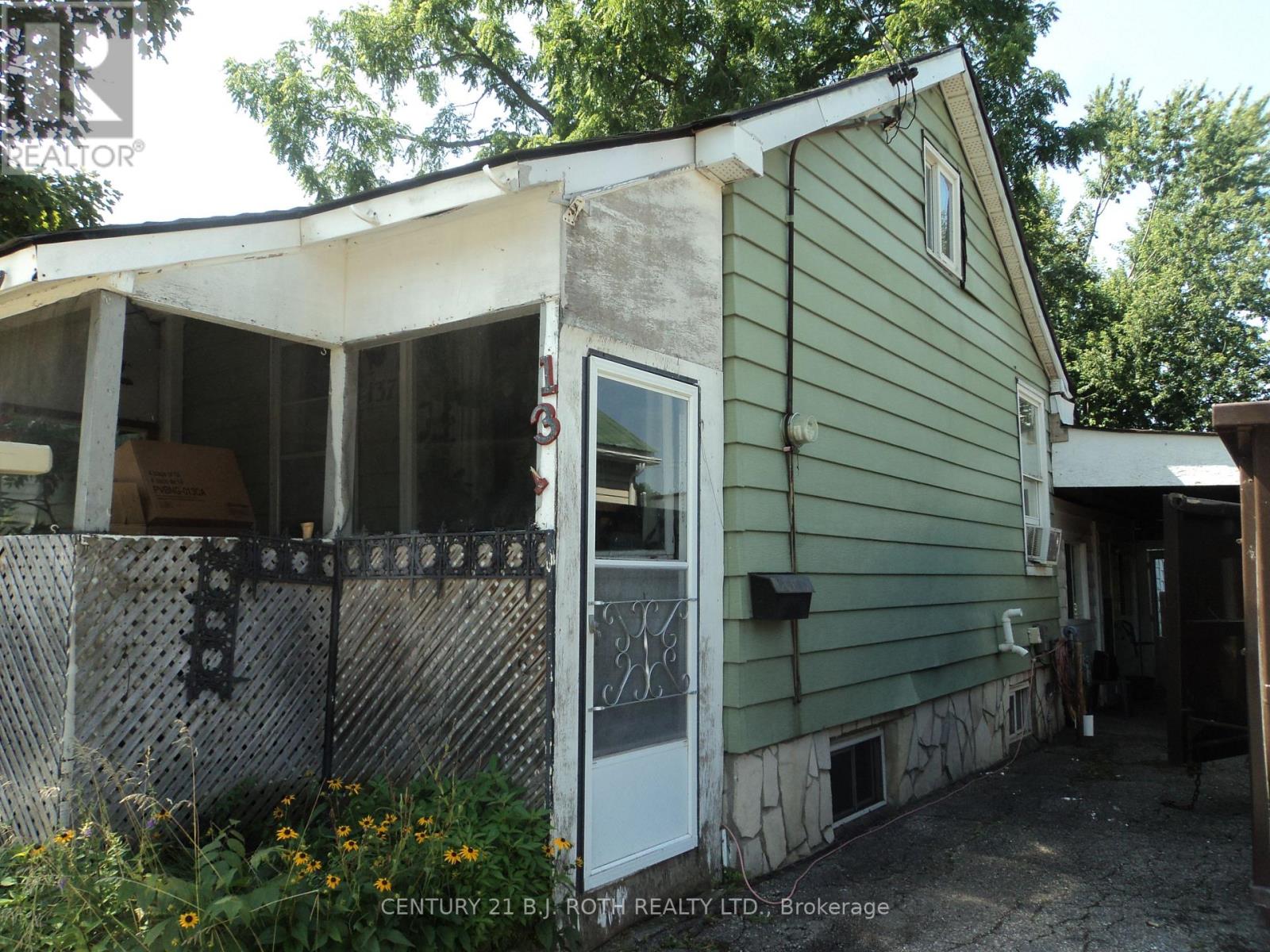 137 DUFFERIN STREET, Orillia, Ontario