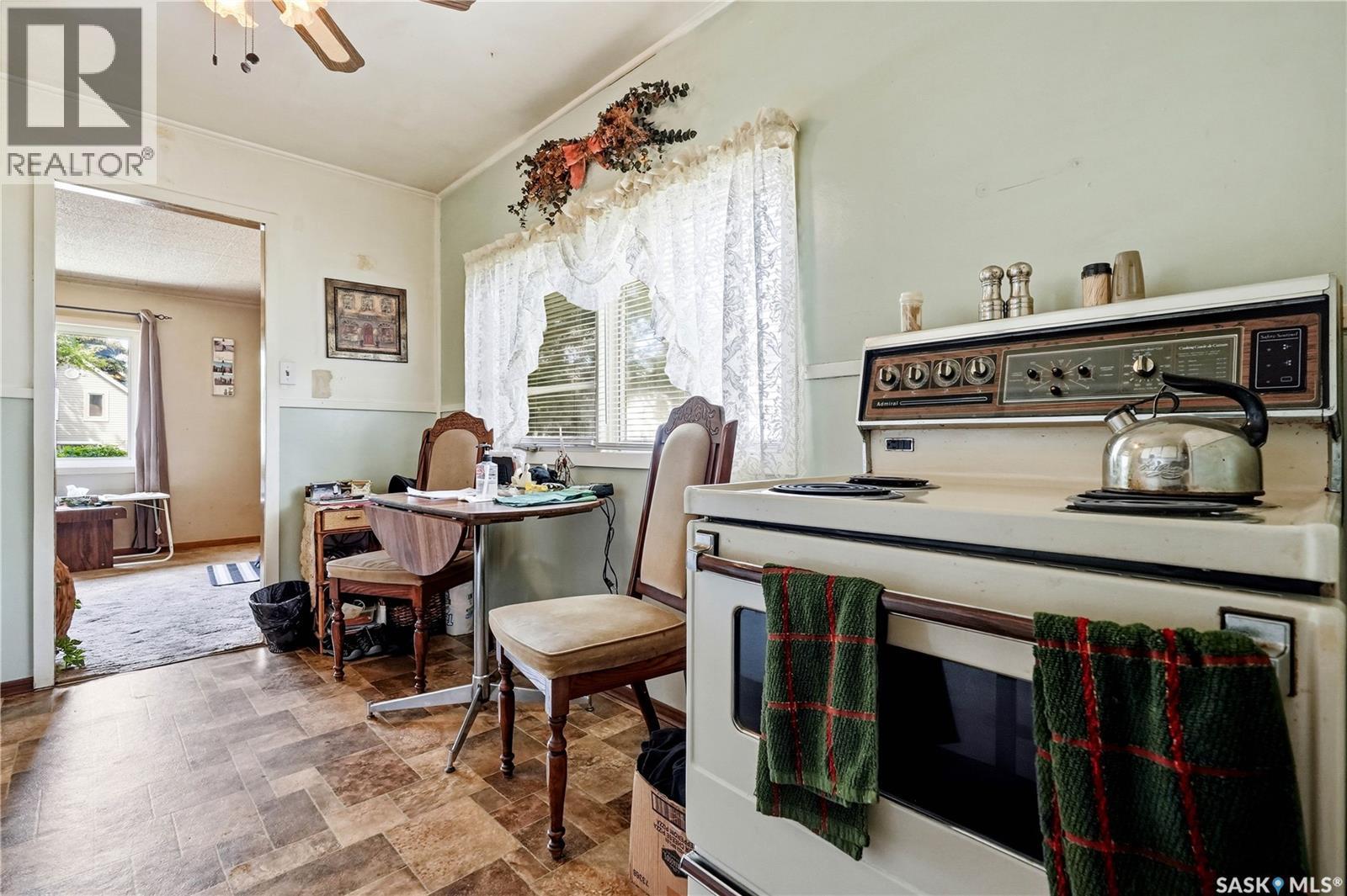 75 Iroquois Street W, Moose Jaw, Saskatchewan  S6H 5A4 - Photo 14 - SK044875