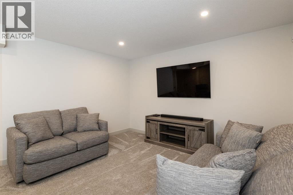 22 Napoleon Meadows Way, Innisfail, Alberta  T4G 0N6 - Photo 42 - A2328524