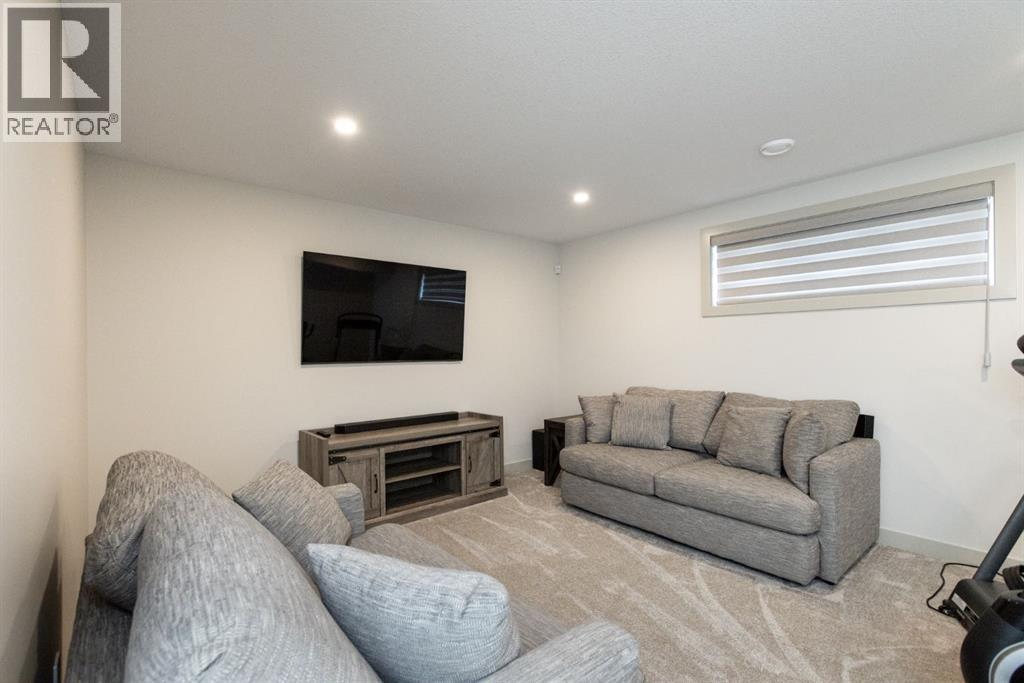 22 Napoleon Meadows Way, Innisfail, Alberta  T4G 0N6 - Photo 45 - A2328524