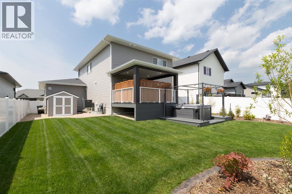 22 Napoleon Meadows Way, Innisfail, Alberta  T4G 0N6 - Photo 9 - A2328524