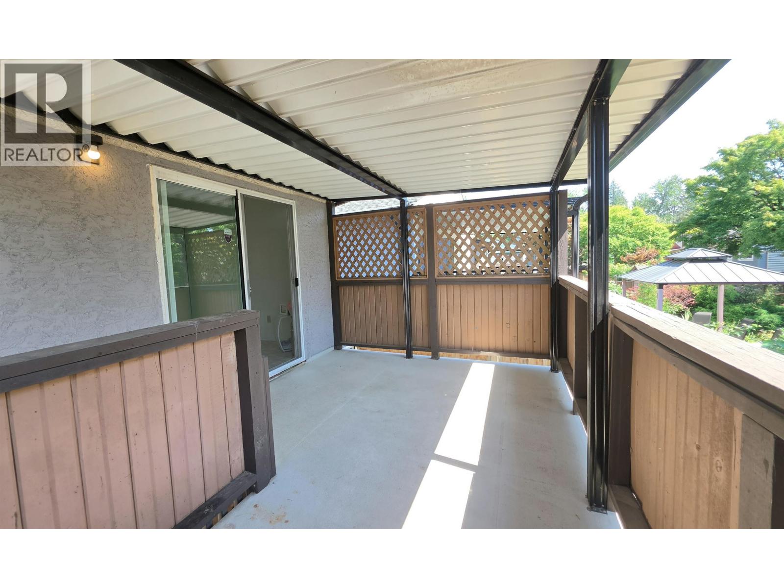 3220 Harwood Avenue, Coquitlam, British Columbia  V3E 1T8 - Photo 11 - R3149123