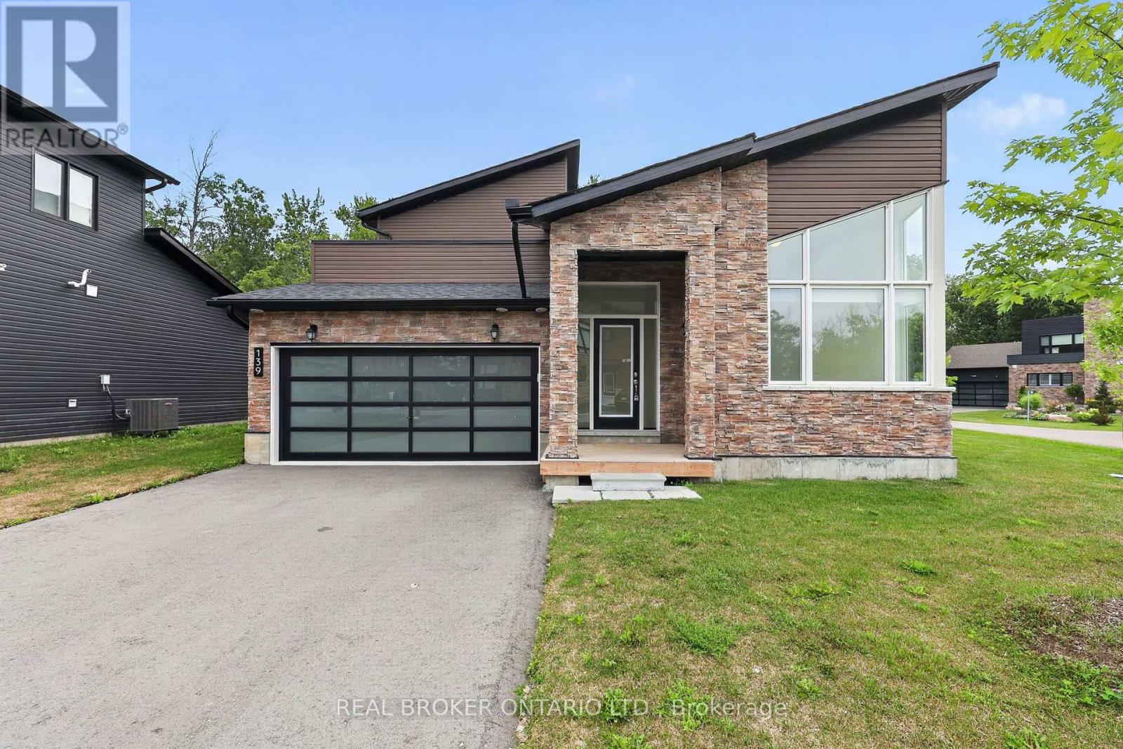 139 MARINA VILLAGE DRIVE, Georgian Bay, Ontario