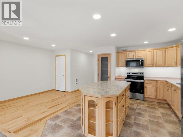 53 Wyvern Avenue, Whitehorse, Yukon Y1A 0T6 - Photo 11 - 17455