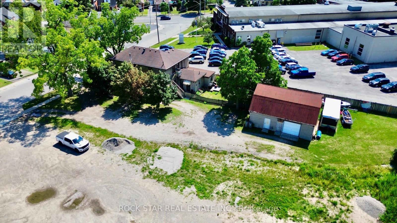 135 Sherwood Drive, Brantford, Ontario  N3T 1N8 - Photo 42 - X13654870