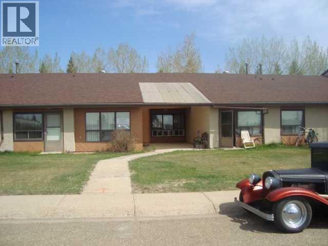 2 Trochu Avenue, Trochu, Alberta  T0M 2C0 - Photo 14 - A2321552