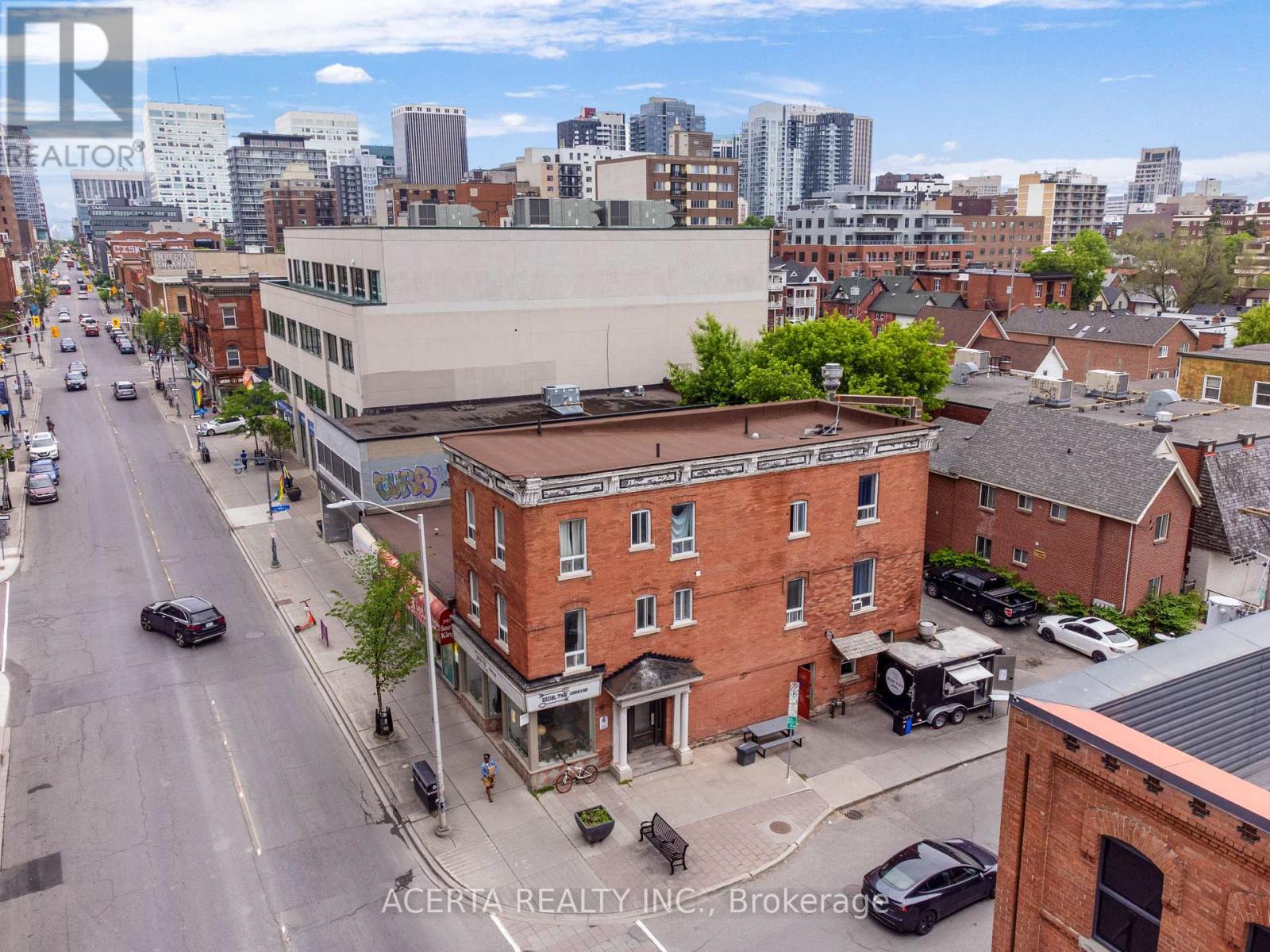 399 Bank Street, Ottawa, Ontario  K2P 1Y3 - Photo 2 - X13654876