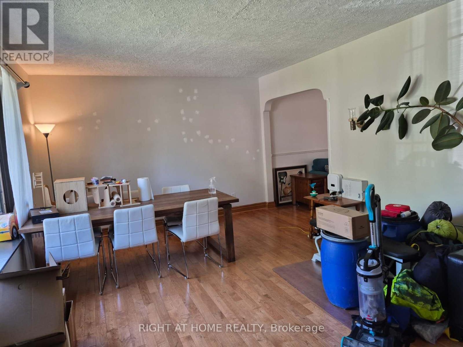 17 Gwendolen Avenue, Toronto, Ontario  M2N 1A1 - Photo 2 - C13654890