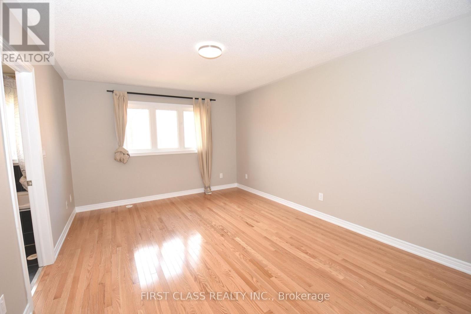 327 Doak Lane, Newmarket, Ontario  L3Y 0A7 - Photo 11 - N13654880