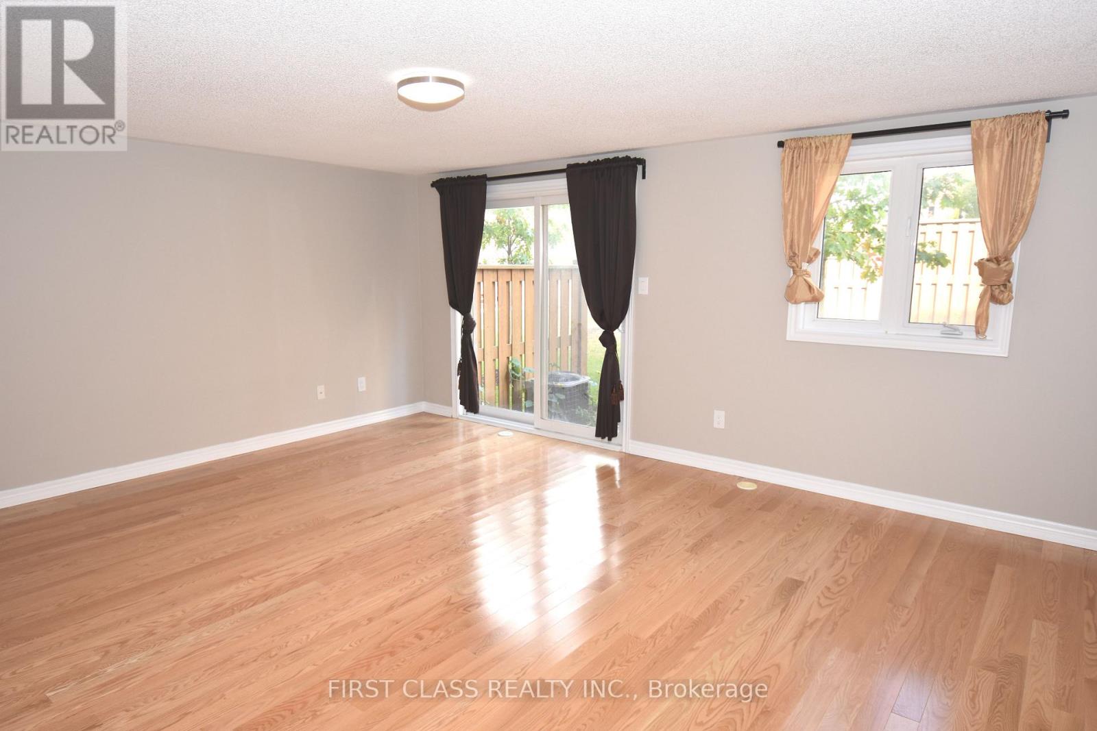 327 Doak Lane, Newmarket, Ontario  L3Y 0A7 - Photo 17 - N13654880