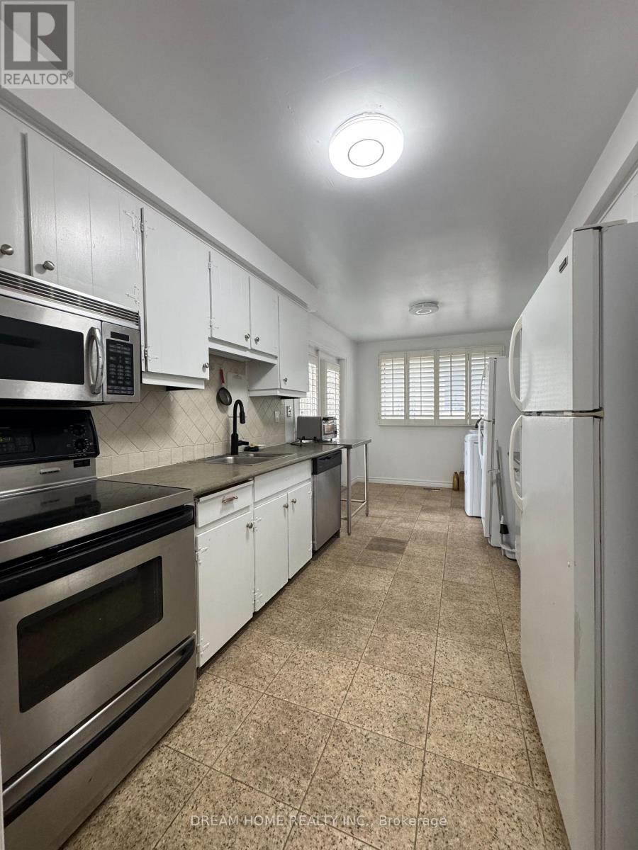 31 Markhaven Road, Markham, Ontario  L3R 1T8 - Photo 4 - N13654898