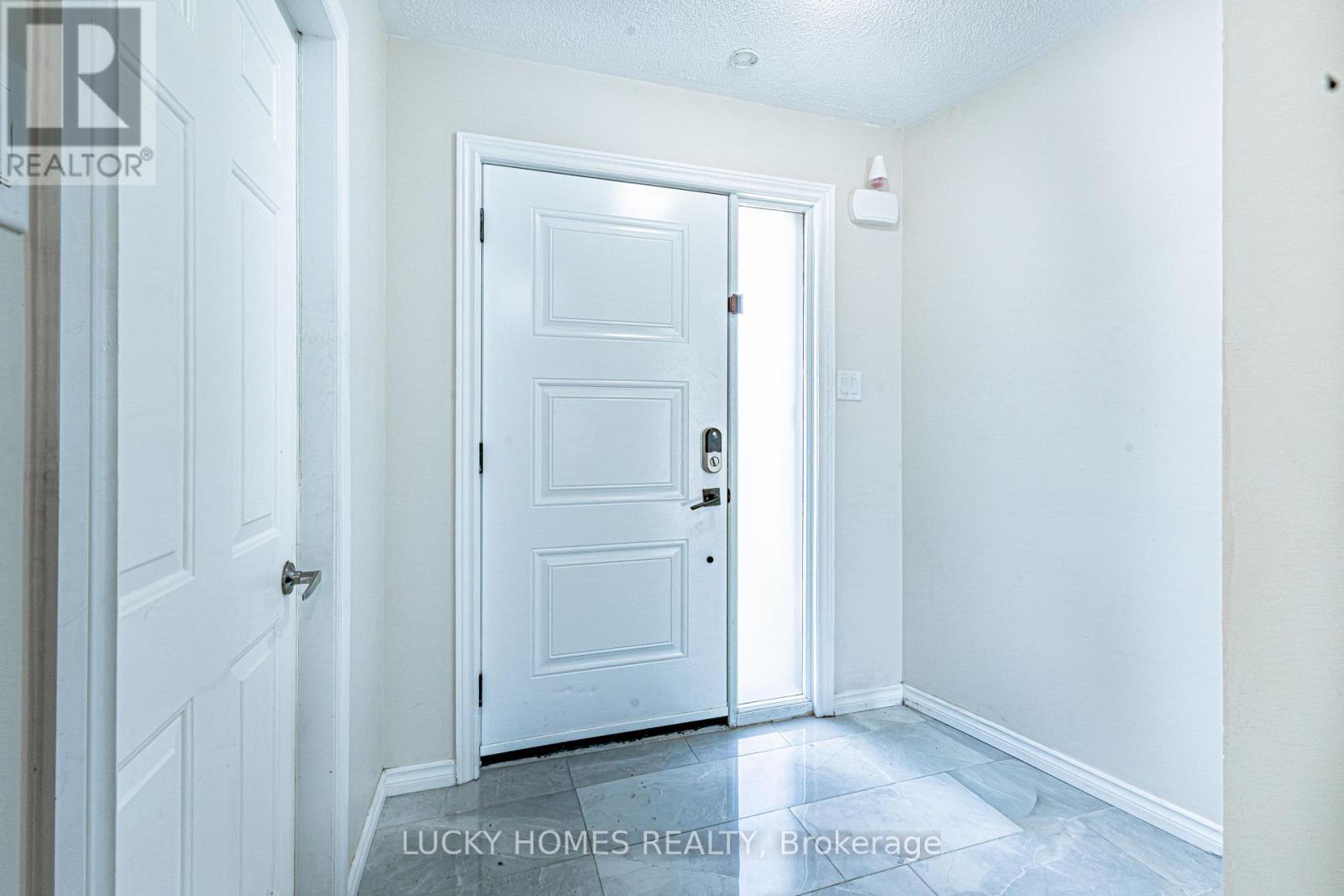 65 Lyfytt Crescent, Barrie, Ontario  L4N 7X5 - Photo 23 - S13654892