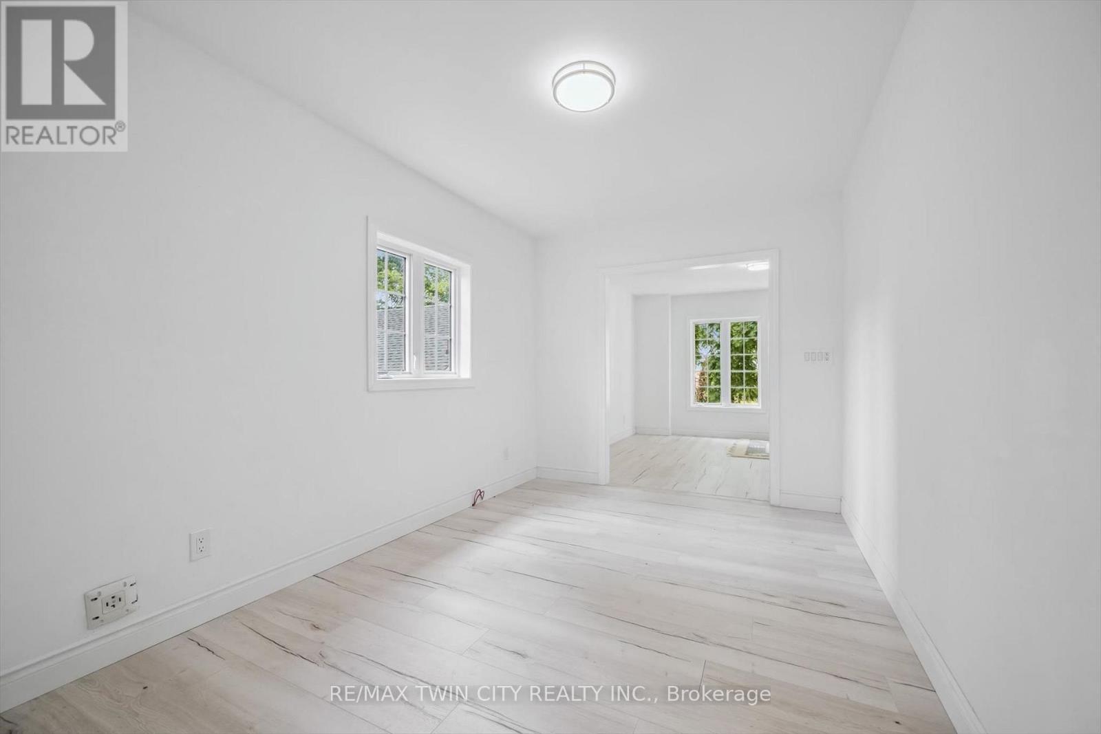 44 Walter Street, Kitchener, Ontario  N2G 1S1 - Photo 19 - X13654896