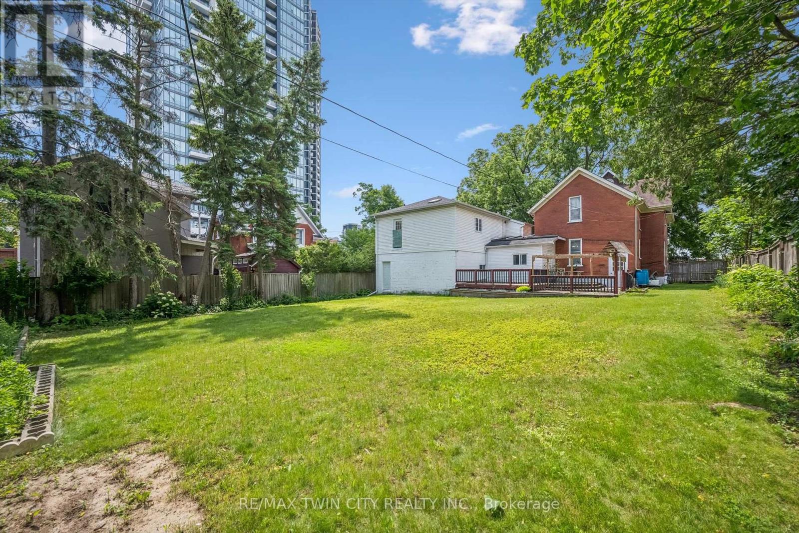 44 Walter Street, Kitchener, Ontario  N2G 1S1 - Photo 40 - X13654896