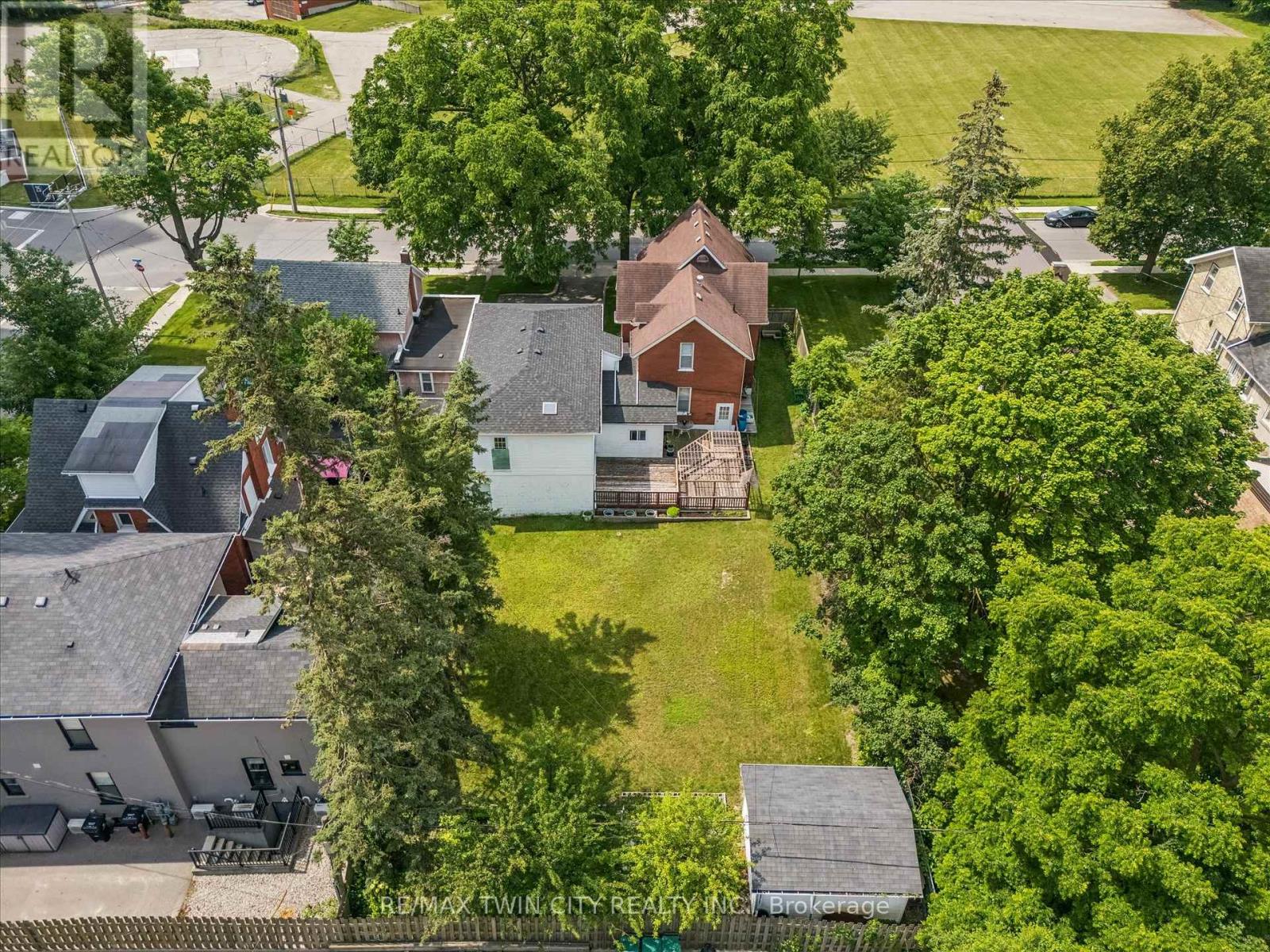 44 Walter Street, Kitchener, Ontario  N2G 1S1 - Photo 44 - X13654896