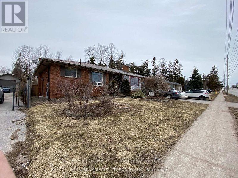 536 BIG BAY POINT ROAD, Barrie, Ontario