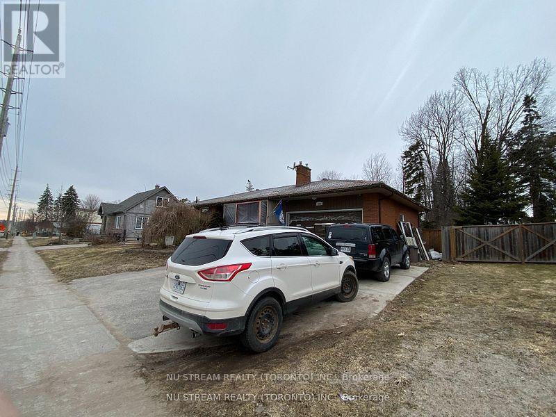 536 Big Bay Point Road, Barrie (Painswick North), Ontario  L4N 3Z2 - Photo 2 - S13654906