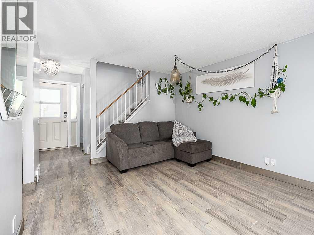 5, 93 Grier Place NE, Calgary, Alberta  T2K 5Y5 - Photo 8 - A2329346