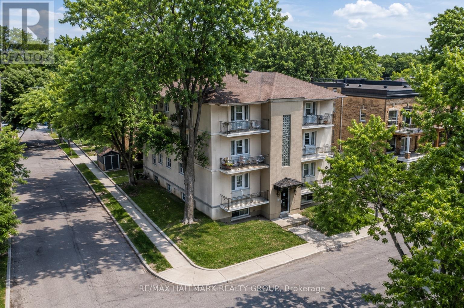 2 - 20 Lower Charlotte Street, Ottawa, Ontario