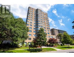 912 - 4 PARK VISTA DRIVE, Toronto, Ontario