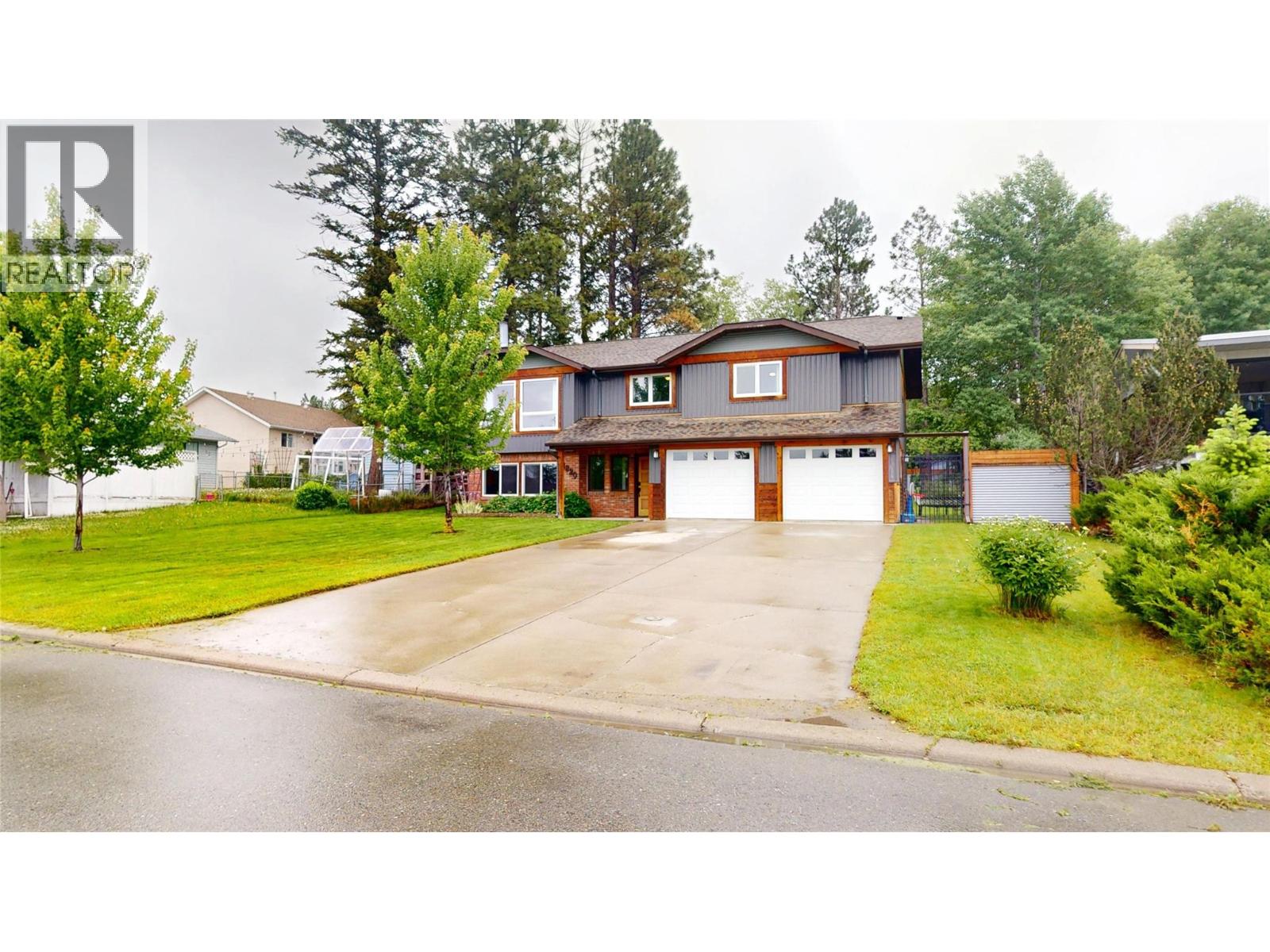 1820 Mt Connell Crescent N, Cranbrook, British Columbia  V1C 5V7 - Photo 2 - 10390110