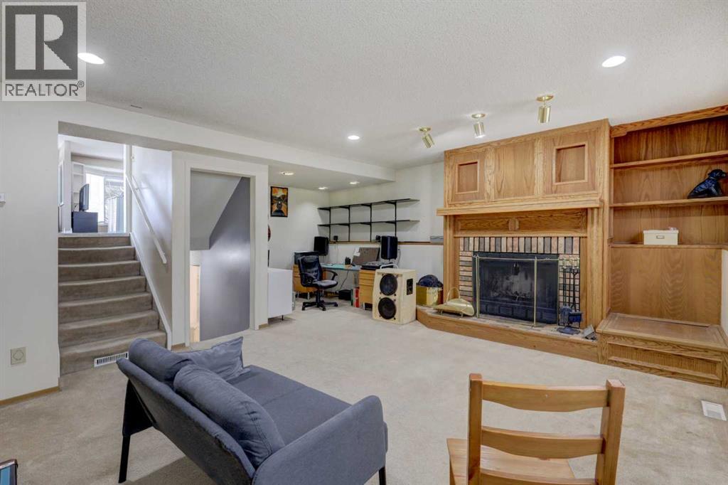 16 Martingrove Mews NE, Calgary, Alberta  T3J 2S9 - Photo 13 - A2329214
