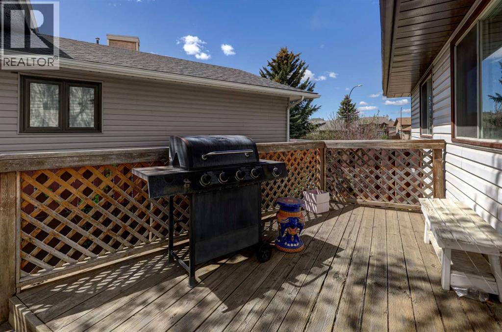 16 Martingrove Mews NE, Calgary, Alberta  T3J 2S9 - Photo 28 - A2329214