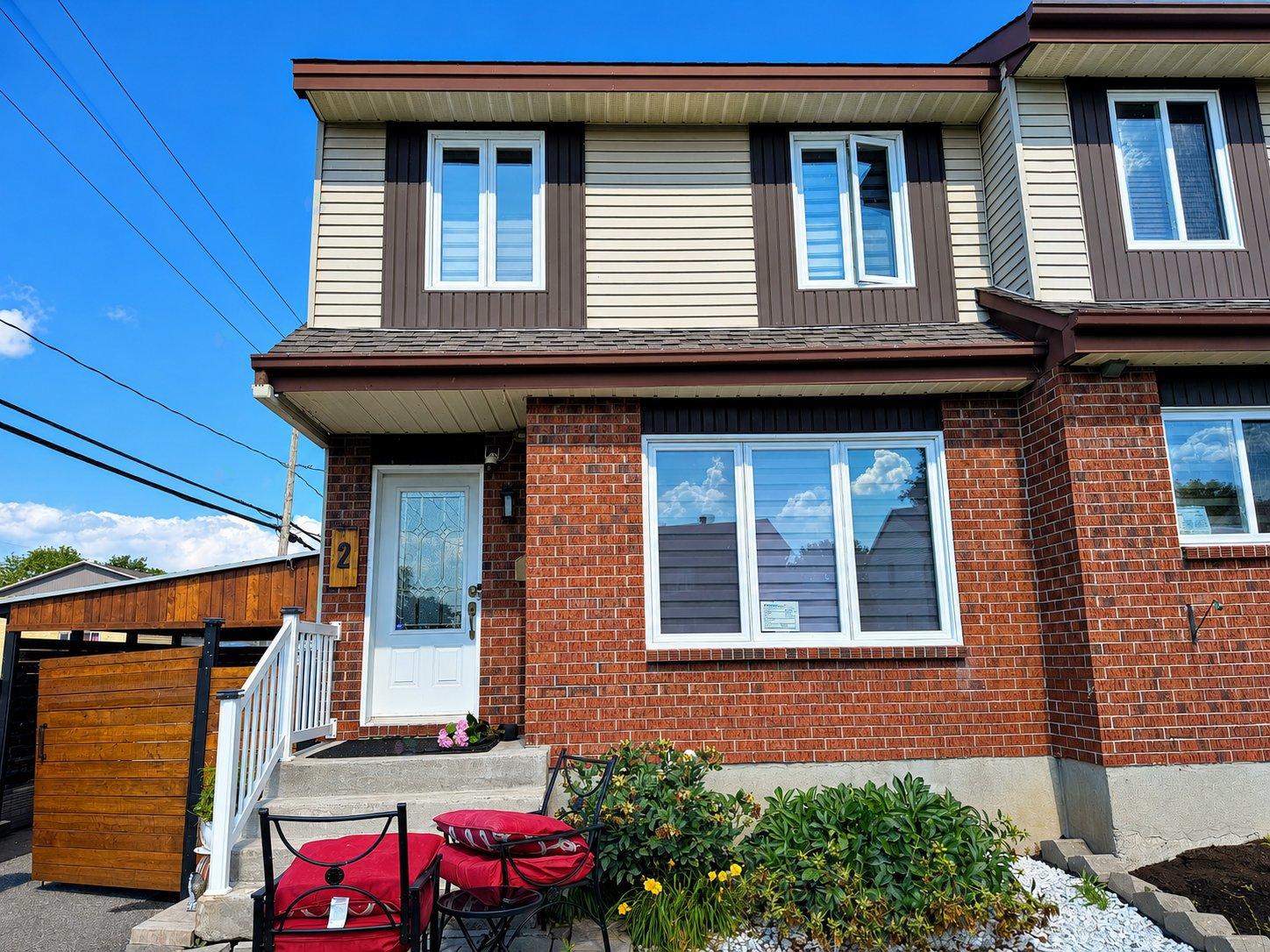 2 Rue Boyer Pincourt Quebec Canada J7W4L5 2