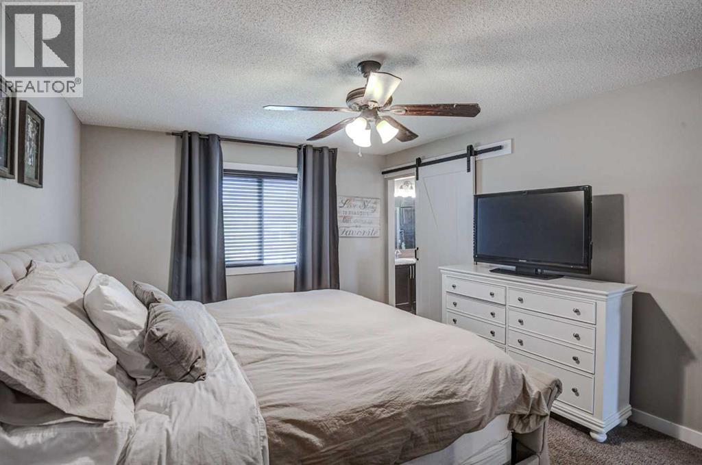 29 Drake Landing Loop, Okotoks, Alberta  T1S 1H0 - Photo 31 - A2311520