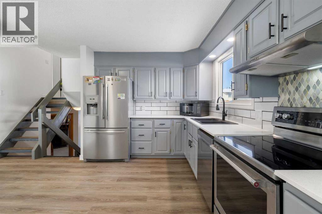 95 Beddington Way NE, Calgary, Alberta  T3K 1M8 - Photo 9 - A2319622