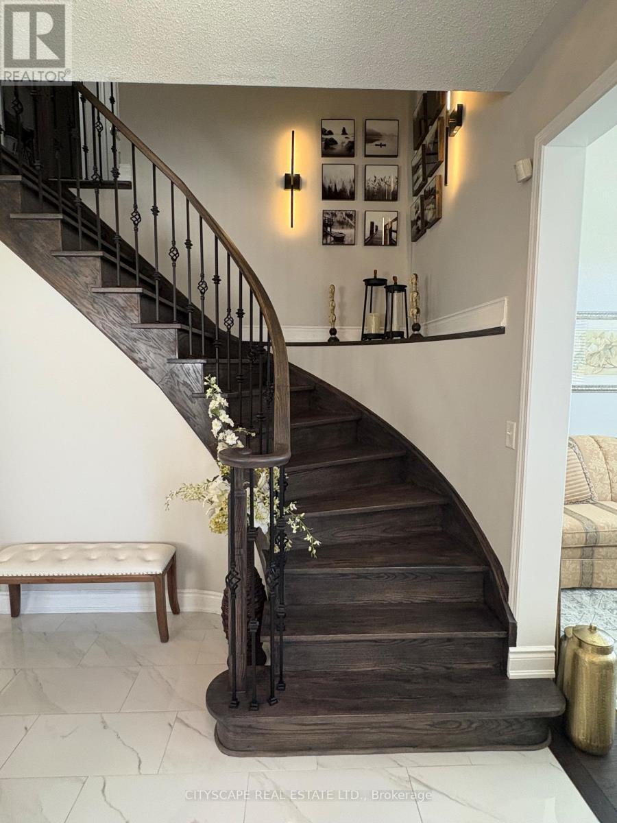 879 Bennett Boulevard, Milton, Ontario  L9T 6X9 - Photo 8 - W13248360