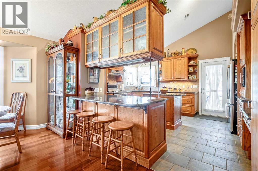 1126 Highland Green View NW, High River, Alberta  T1V 1X1 - Photo 12 - A2307040