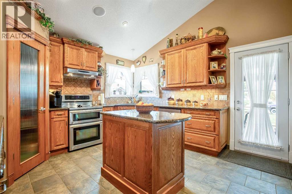 1126 Highland Green View NW, High River, Alberta  T1V 1X1 - Photo 13 - A2307040