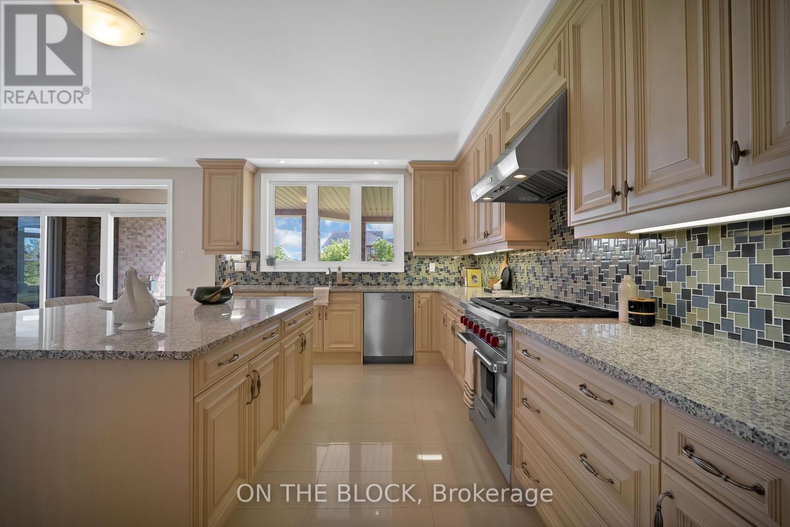 24 Whitewood Drive, Whitchurch-Stouffville, Ontario  L4A 1R9 - Photo 23 - N13654954