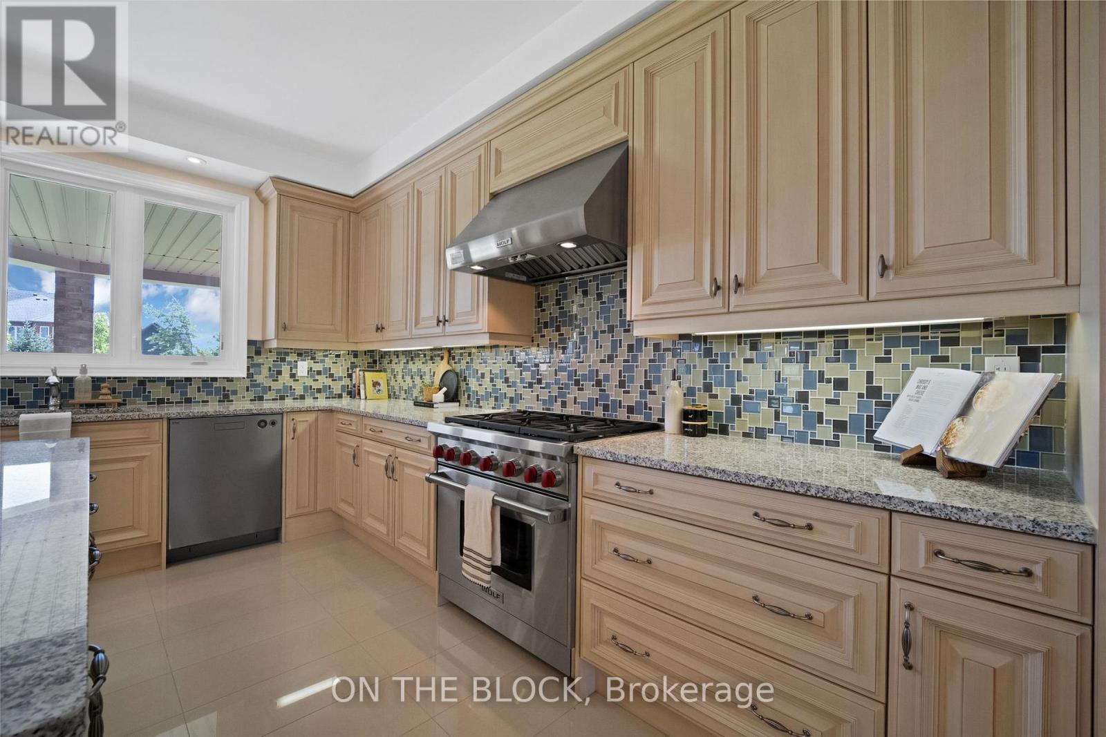 24 Whitewood Drive, Whitchurch-Stouffville, Ontario  L4A 1R9 - Photo 24 - N13654954