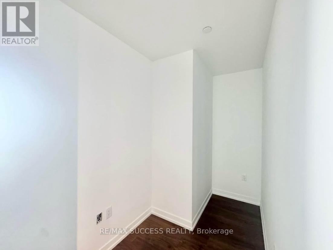 302 - 251 Masonry Way, Mississauga, Ontario  L5H 0B3 - Photo 3 - W13654952