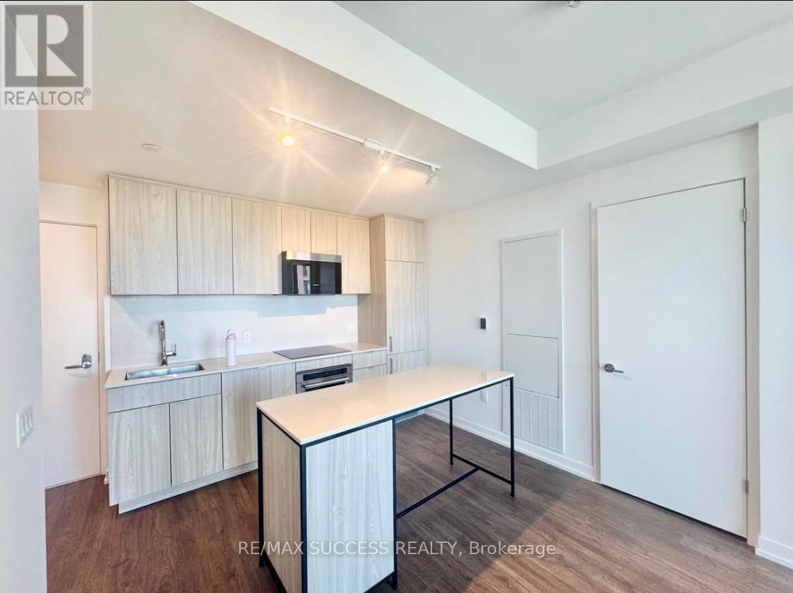 302 - 251 Masonry Way, Mississauga, Ontario  L5H 0B3 - Photo 4 - W13654952