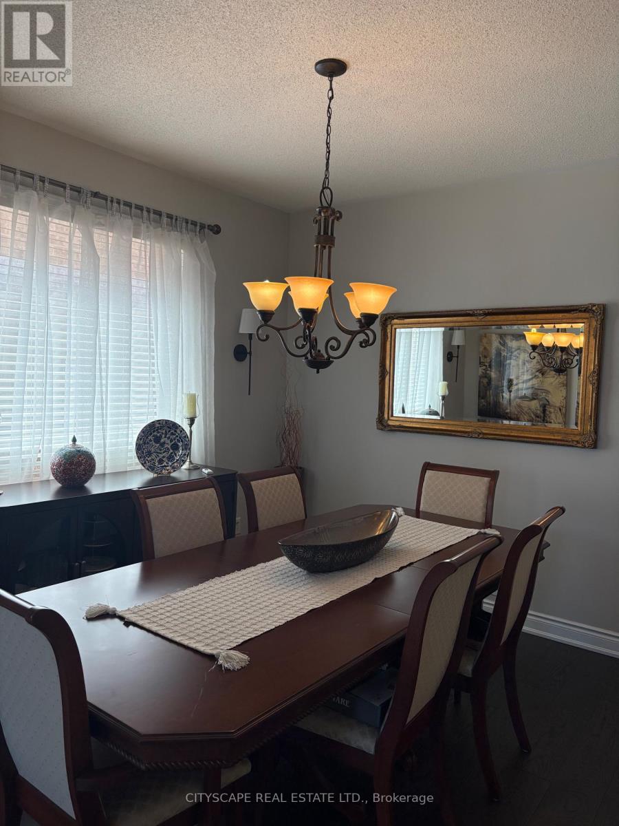 879 Bennett Boulevard, Milton, Ontario L9T 6X9 - Photo 10 - W13248360