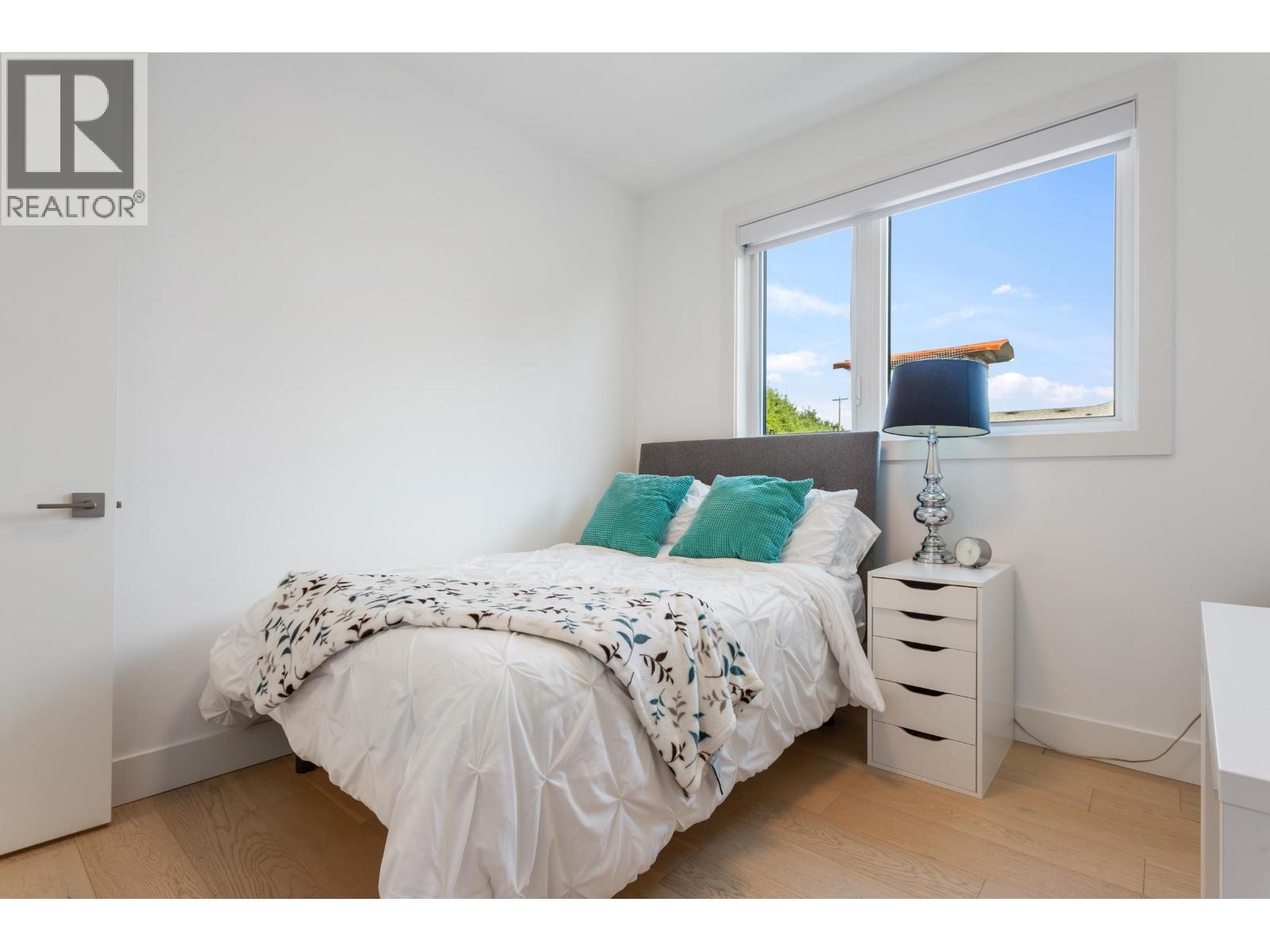 609 E 4th Street, North Vancouver, British Columbia  V7L 1J9 - Photo 22 - R3151368